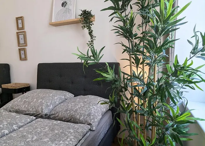 Renovated - 10 Min To Center Appartement *